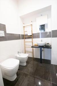Double Room with Balcony room in Hall inn B&B in Center