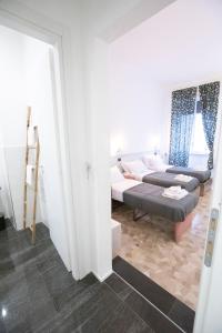 Deluxe Double or Twin Room with City View room in Hall inn B&B in Center