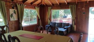 Hermosa casa, full naturaleza a minutos de Villarrica