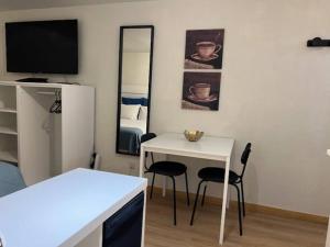 Fantastic Studio Apartment @ Arroios - SSL 2C