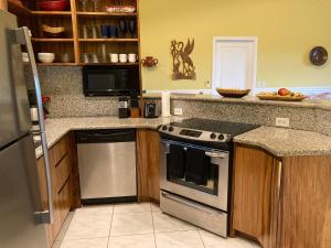 Pacific View Condominium in Playa Azul