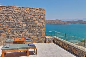 Deluxe Room with Jacuzzi and Sea View