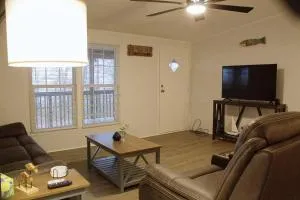 Lakeside Retreat - Quitman