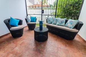 Spacious 3BR APMT- smart speakers Airport transfer