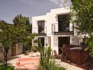 CASA FRIDA by DW - 洛伊萨