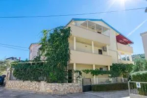 Apartments Glorija - 博德戈拉维查