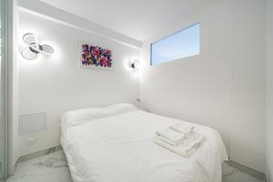 Nice 2-3 bedroom ideally located