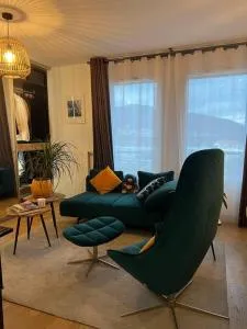 Warm apartment + private free park. - 伯尼索米诺格