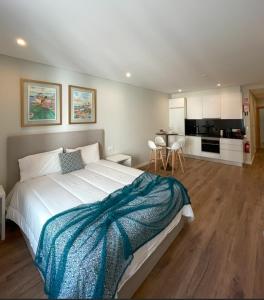 Vicente´s LOB ( Lobos Ocean Breeze)