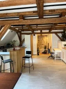 Neu - Wenkheimer Hof Scheunen-Loft - 伊普霍芬