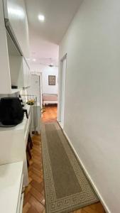 Ao Lado do Metrô a 11 minutos da Praia SF228-301