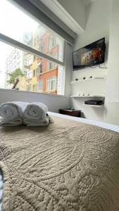 Ao Lado do Metrô a 11 minutos da Praia SF228-301