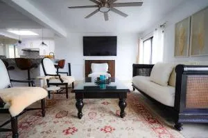 SeaView, Pool, HotTub, W/D, Bikes, Gated Community - 怀尼米港