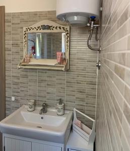 Apartments by the sea Rogoznica - 20032