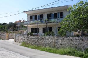 Apartments by the sea Marina, Trogir - 2791