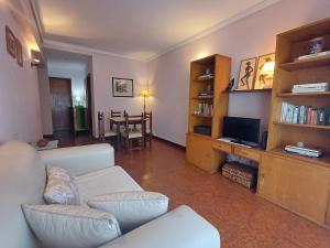 2 Ambientes Zona shopping Los Gallegos