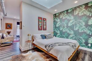 The Hive 203 Sweeter