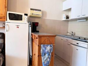 Charmant appt 2 pièces, terrasse et parking, Le Lavandou - FR-1-251-544