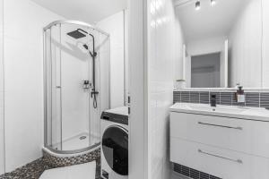 100sqm Luxury Apt in Prime Location near KuDamm