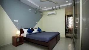 HIVEE-1 Rooms & Living Twin Bed AC - Madhapur