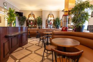 Hotels Hotel Cafe les Fleurs : photos des chambres