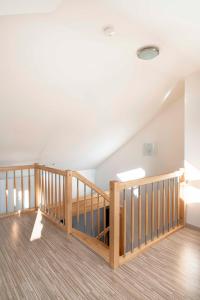 150m² 4BR Duplex Near Metro & Prague Center