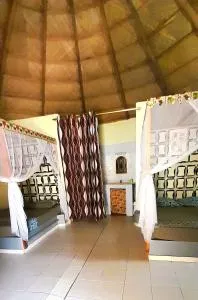 乐查玛玛酒店  - Bambilor