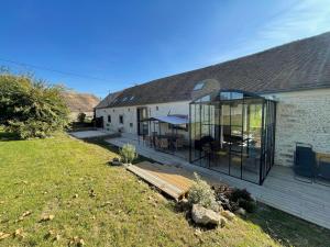 Les GRANDS enfants - 1h15 de Paris - Piscine intérieure chauffée - Offres Pro