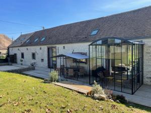 Les GRANDS enfants - 1h15 de Paris - Piscine intérieure chauffée - Offres Pro