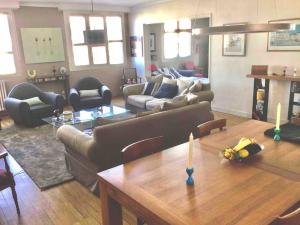 Appt 3 chambres hyper centre très calme très clair quartier place Royale, parking gratuit