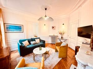 Charming 4-room flat near Eiffel Tower-8people-2 bedrooms