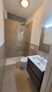 Bilocale ristrutturato a 2 passi dal mare