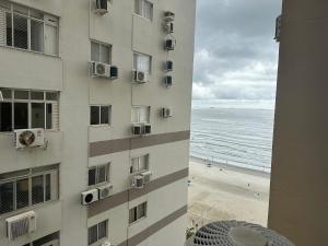 AM01- 3 Suítes | Pé na Areia | Centro | Garagem