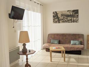 Appartements T1 vue mer- face a la plage et au sentier des douaniers : photos des chambres