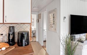 3 Bedroom Cozy Home In Væggerløse