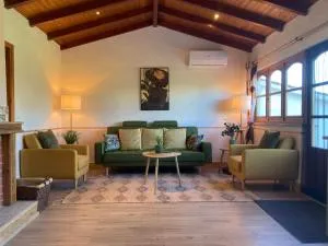 A Casa Amarela Guesthouse - Pombeiro