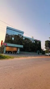 Crescent Residency - Tariyod