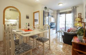 Nice Apartment In Torrevieja With 3 Bedrooms And Wifi