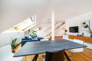 Lavish and chic duplex apartment