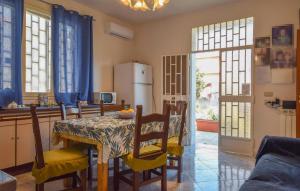 2 Bedroom Awesome Apartment In Portella Di Mare