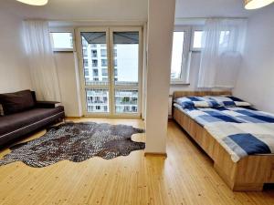 Przestronny Apartament z Widokiem na Stare Miasto