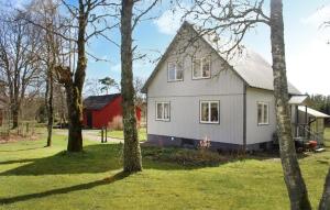 3 Bedroom Nice Home In Knäred