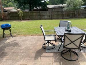 Charming Conway Getaway