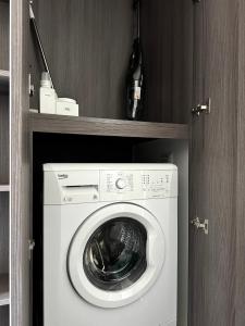 HMJ2 Entire Apt on 34th floor in Khonkaen city center