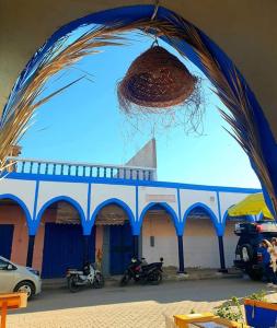 Titanic House by ahmed