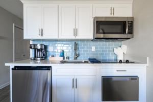 Spectacular Ocean View -Heated Pool and Spa- Seascape