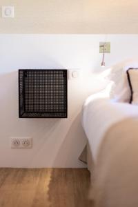 Hotels Hotel des Lices : Petite Chambre Double