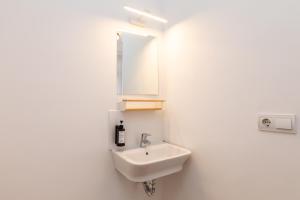 Pensión Alicante by Moontels