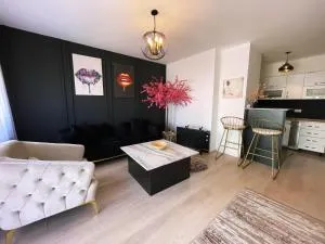 Tea Modern Apartament - Matiqan