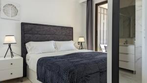 LAS ARENAS superior seafront